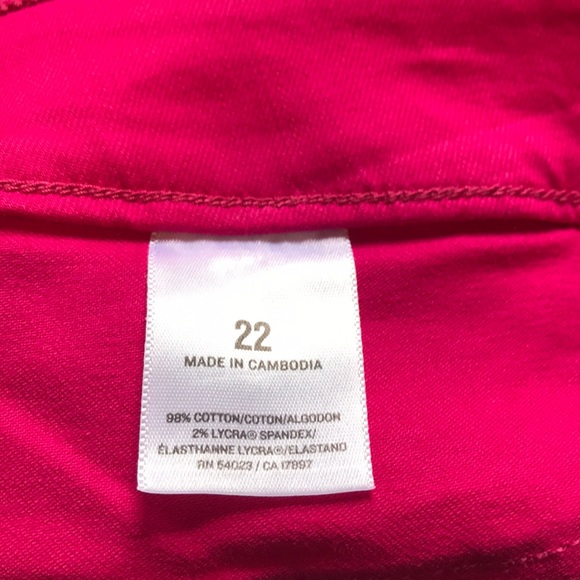 Old navy pants - Picture 3 of 4